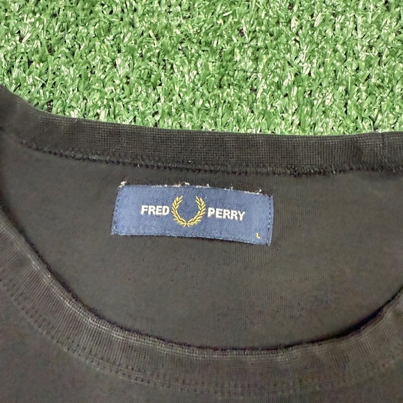 Fred Perry T Shirt Men's Size L Black Short Sleeve Crew Neck Preppy - Picture 4 of 8